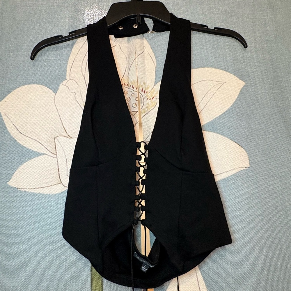 Fashion Nova Elegant Black Lace-Up Top